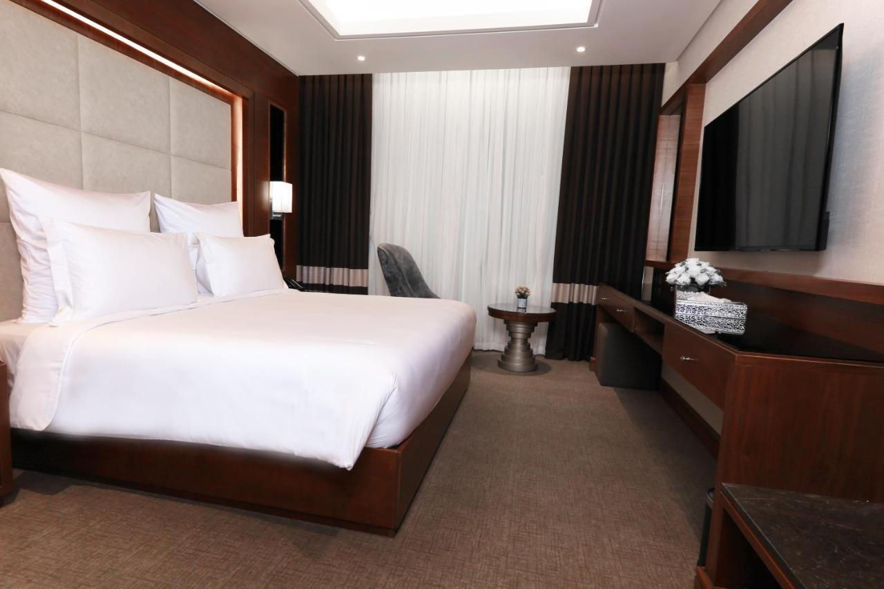 Weekend Hotel Sari Jeddah Exterior photo