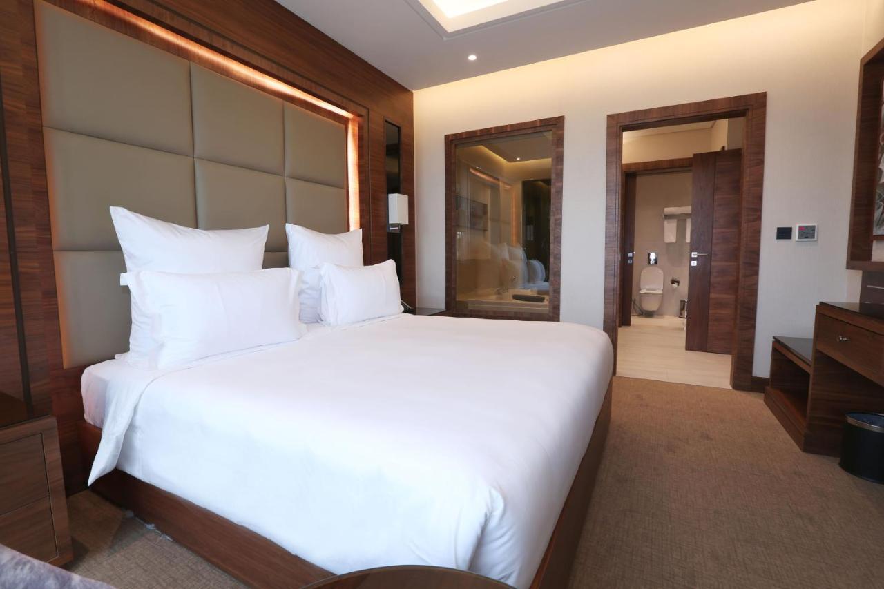 Weekend Hotel Sari Jeddah Exterior photo
